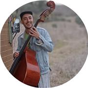 profesor de lenguaje musical, produccion musical, armonia y conocimientos importantes para alumnos que quieran explorar su potencial y creatividad y crear sus propias canciones, melodias, etc...